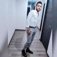 627654530: Chica busca chico en Barcelona