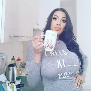 744654163: Transexual en Sevilla