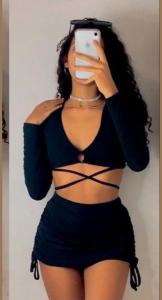 674240574: Chica busca chico en Ibiza