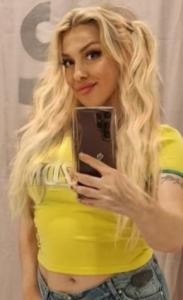 Chica busca chico en Almería: 