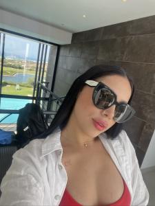 Chica busca chico en Granada: 