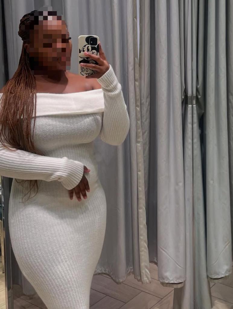 637992058: Chica busca chico en Sevilla