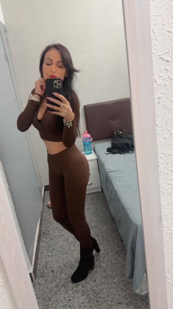 602691568: Chica busca chico en Sevilla