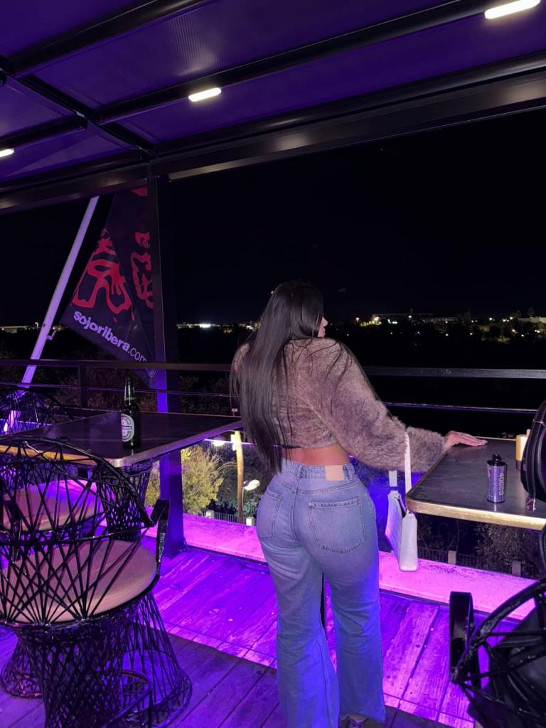 633247543: Chica busca chico en Córdoba