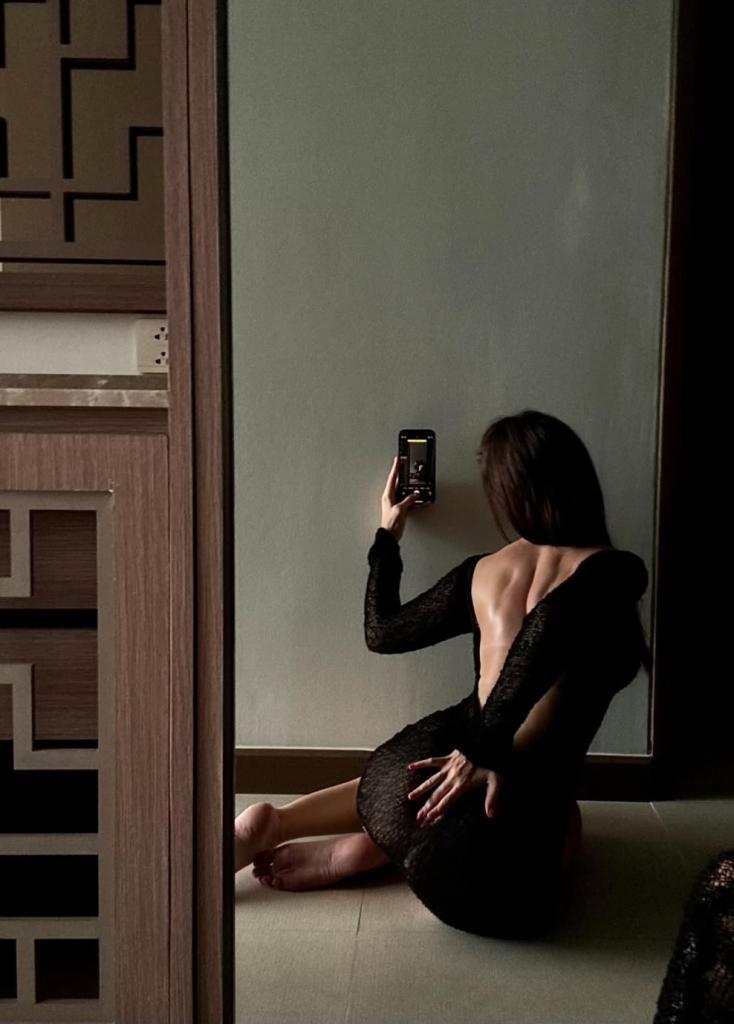 607626099: Chica busca chico en Barcelona