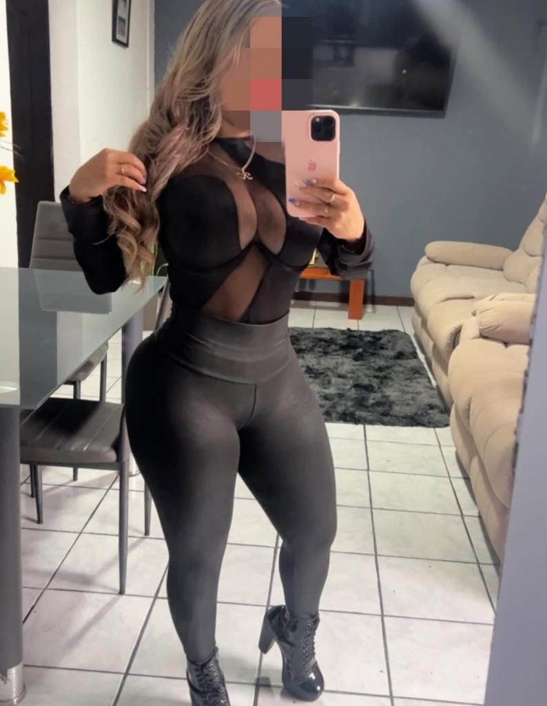 Chica busca chico en Lugo: 