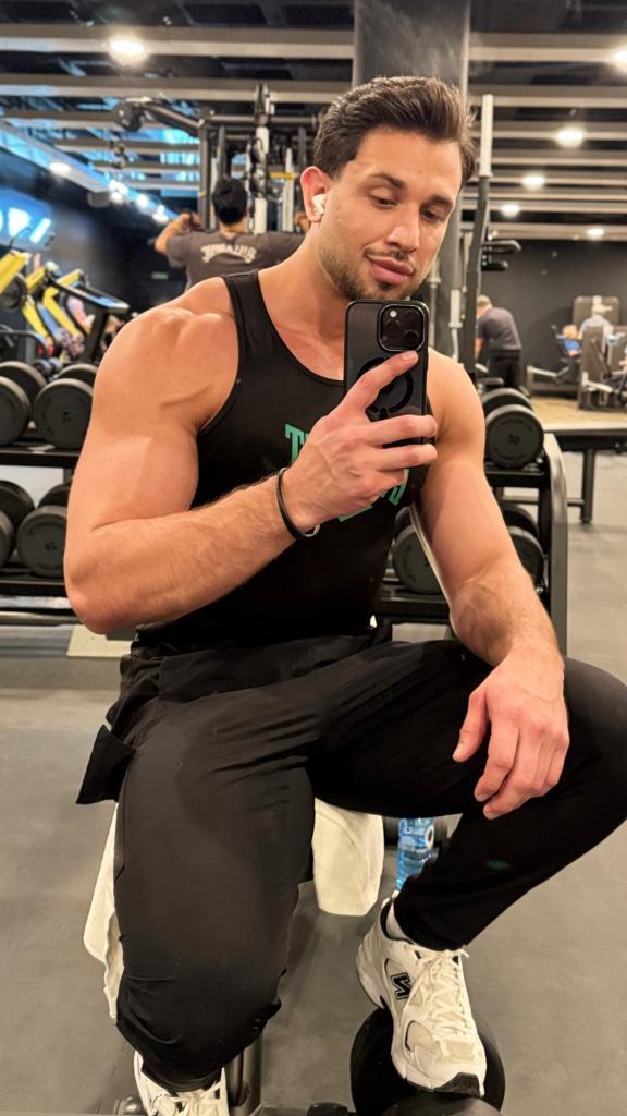 623265257: Chico busca chica en Pontevedra