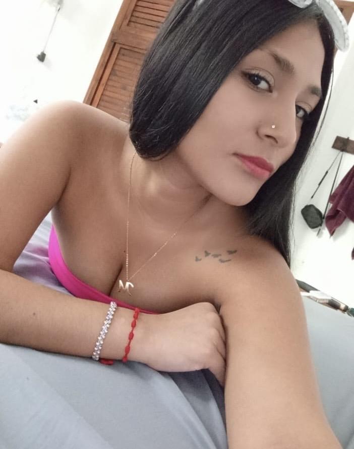 Chica busca chico en Almería: 