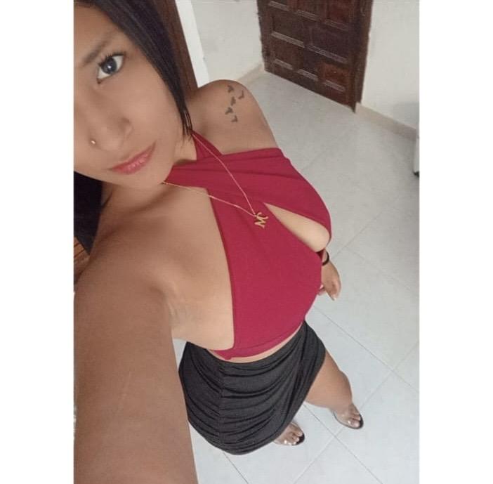 Chica busca chico en Almería: 