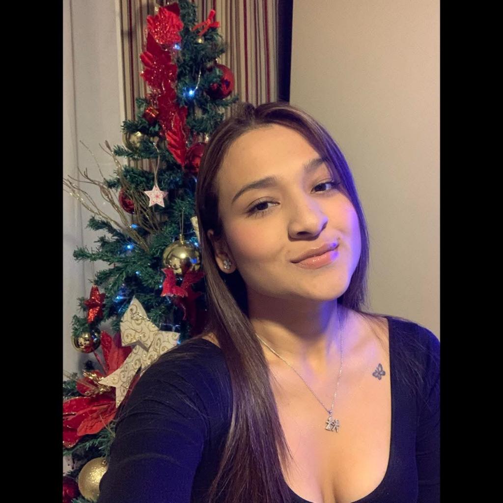 613772323: Chica busca chico en Cádiz