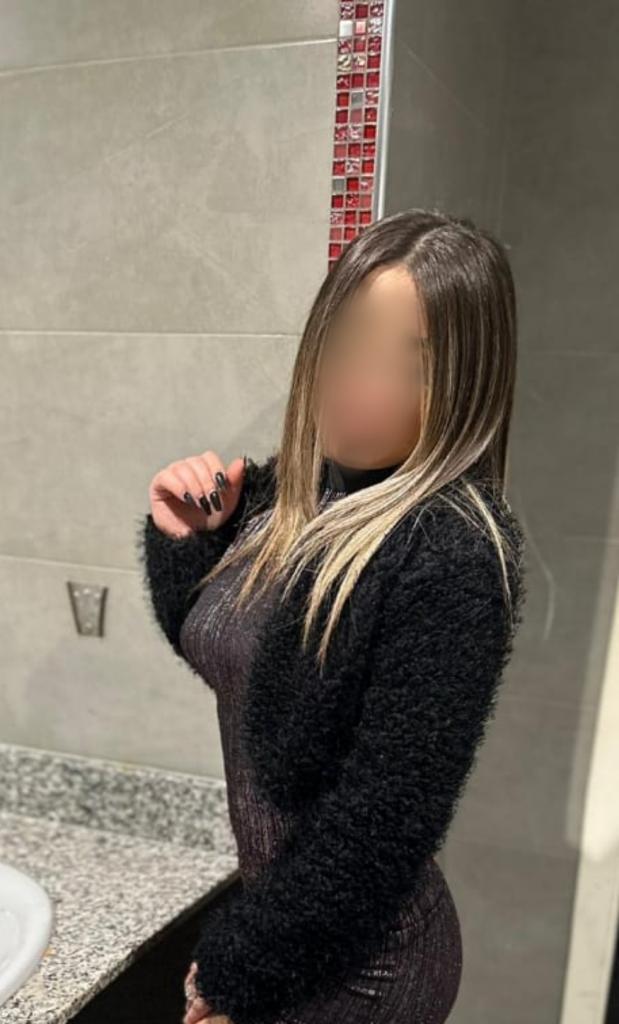 623563506: Chica busca chico en Granada
