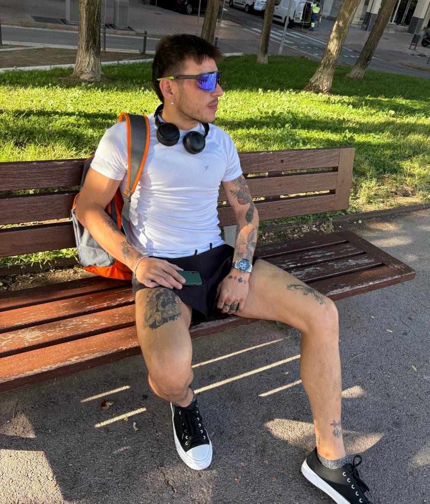 Chico busca chica en Las Palmas: 