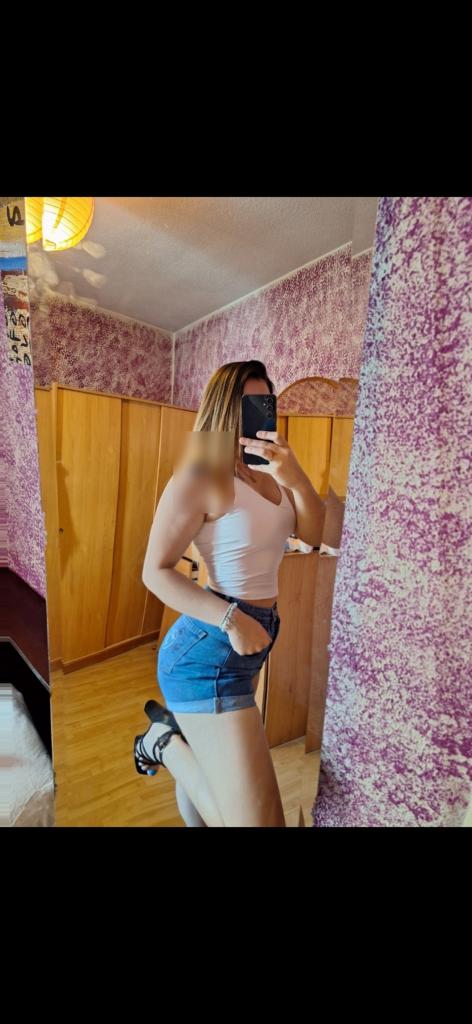 Chica busca chico en Murcia: Chica busca chico