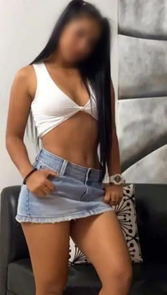 Chica busca chico en Cádiz: 