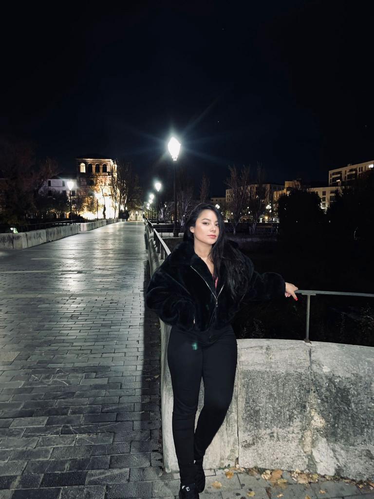 Chica busca chico en La Coruña: 