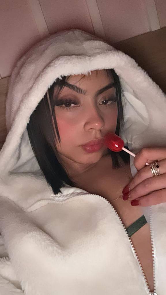 Chica busca chico en Málaga: Chica busca chico