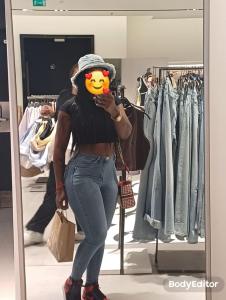 614873379: Chica busca chico en Tarragona