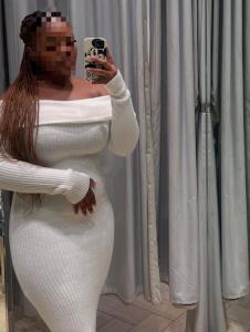 637992058: Chica busca chico en Sevilla