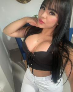 647681382: Chica busca chico en Madrid