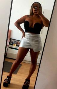611361935: Chica busca chico en Alicante