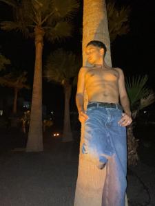 687161523: Chico busca chica en Sevilla