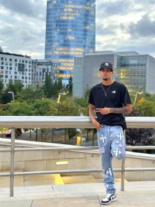 642017023: Chico busca chica en Madrid