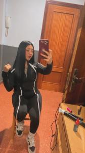 613652143: Chica busca chico en Madrid