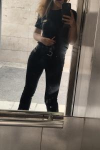 643773435: Chica busca chico en Málaga