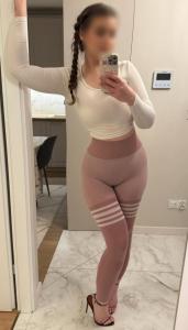 604217925: Chica busca chico en Madrid