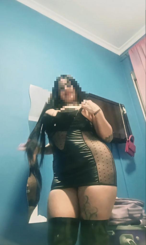 Chica busca chico en Sevilla: 