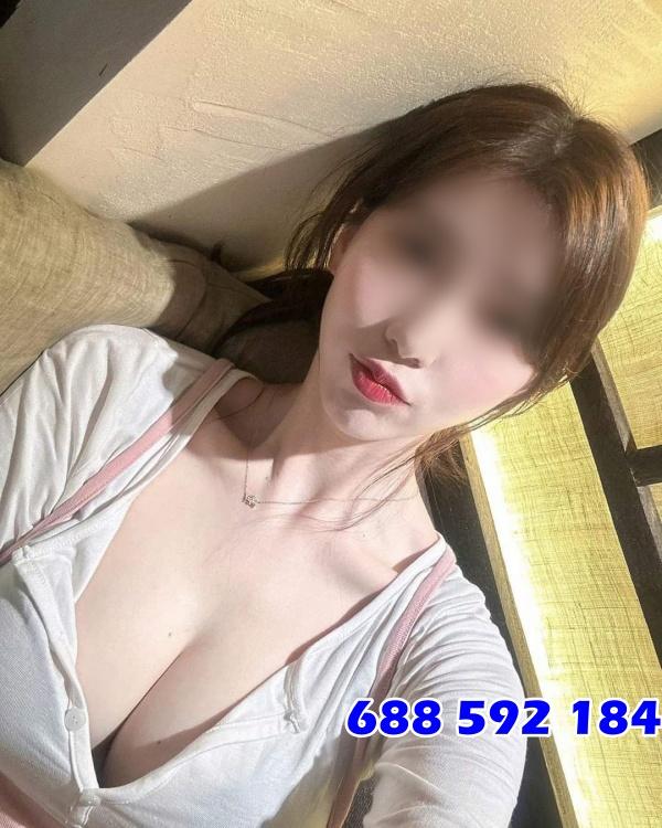 Chica busca chico en Cádiz: 