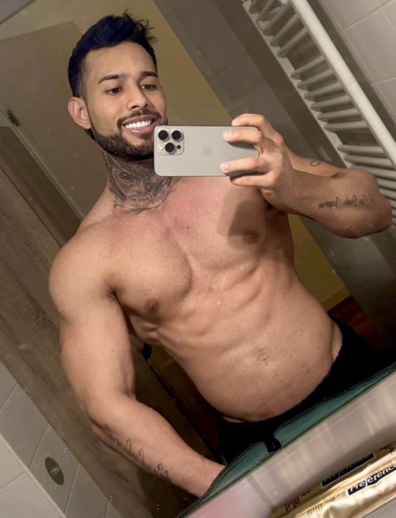 631253830: Chico busca chica en Madrid