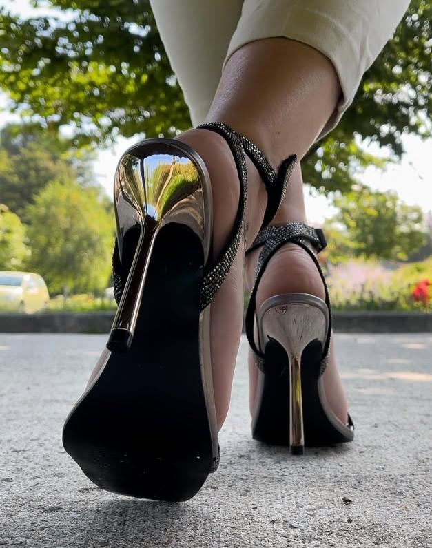 Chica busca chico en Sevilla: 