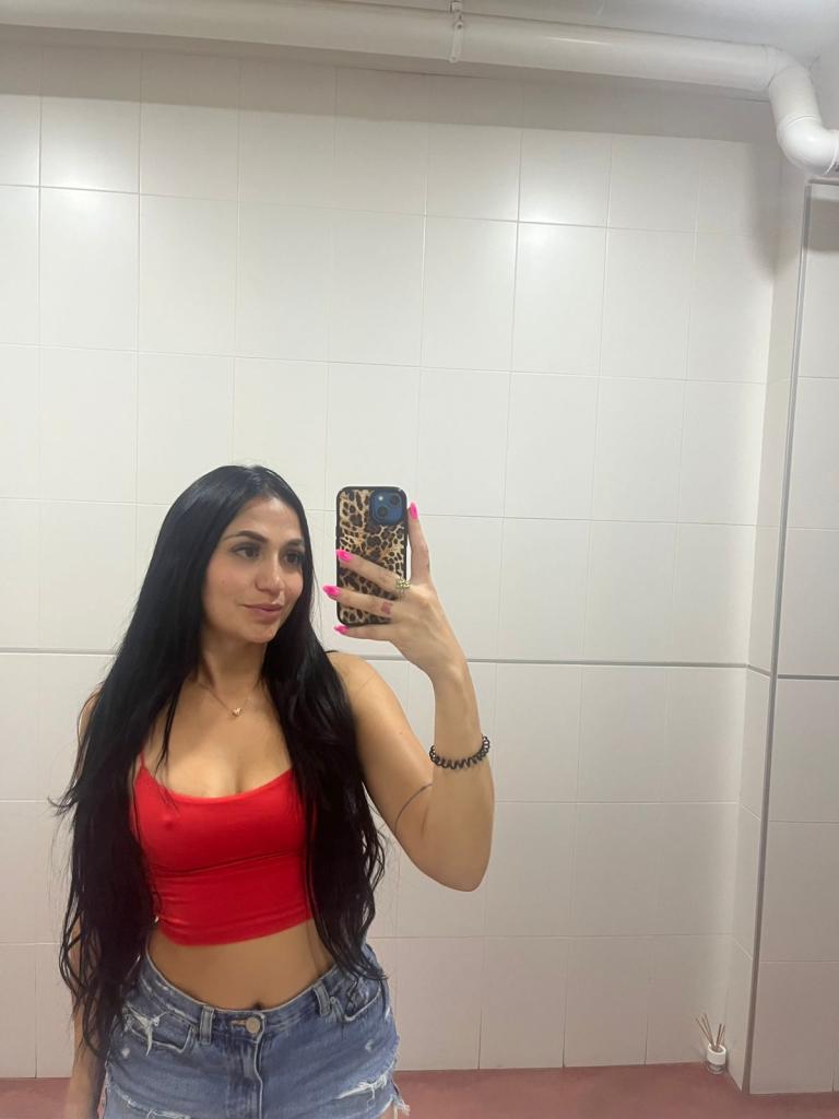 Chica busca chico en Almería: 