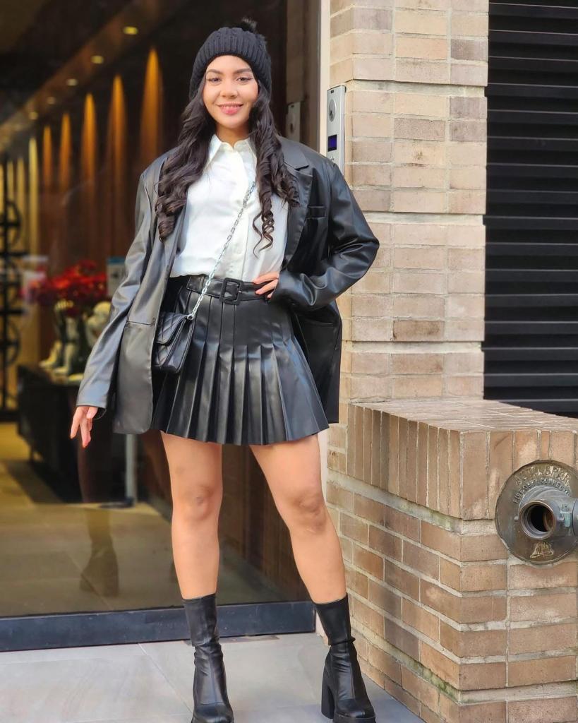 Chica busca chico en Ibiza: 