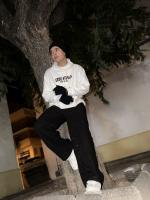 643701664: Chico busca chica en Barcelona