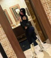 647785105: Chica busca chico en Gerona