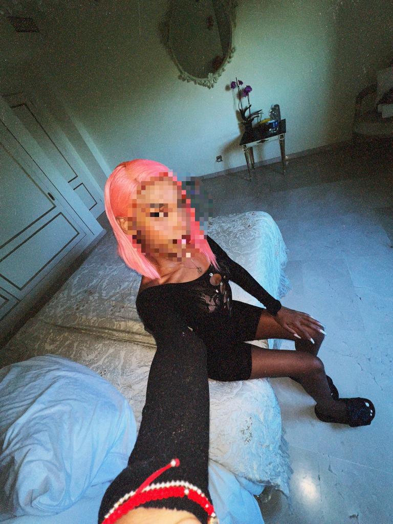 Chica busca chico en Gerona: 