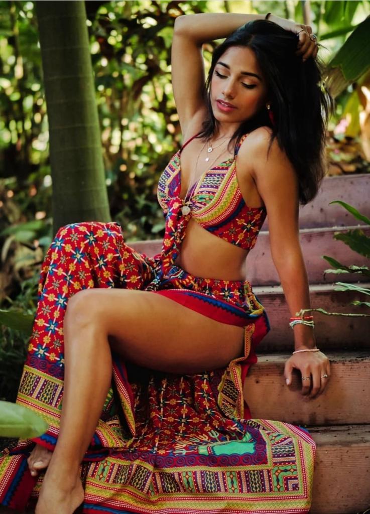 Chica busca chico en Ibiza: 