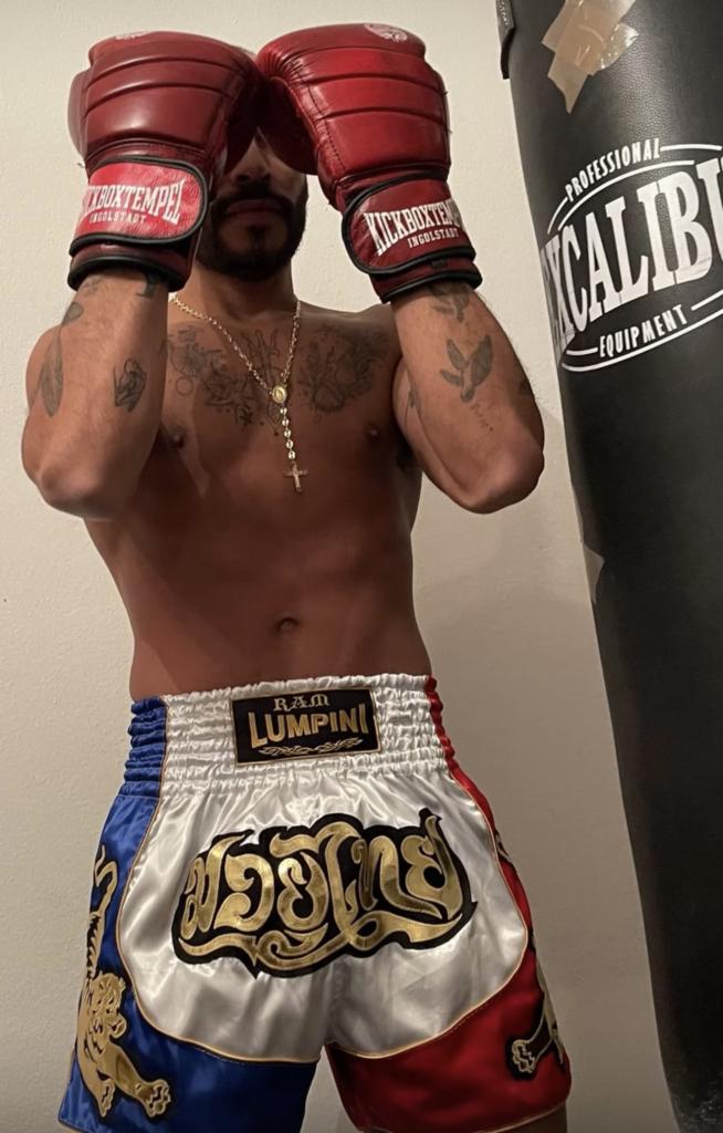 Chico busca chica en Barcelona: 