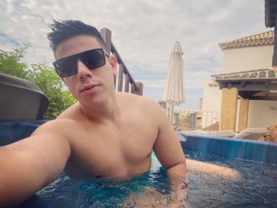 657385140: Chico busca chica en Las Palmas