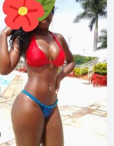 Chica busca chico en Cádiz: 