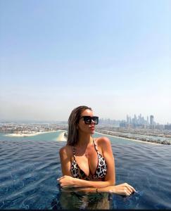 605317589: Chica busca chico en Alicante