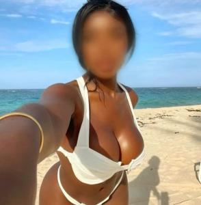 Chica busca chico en Cádiz: 
