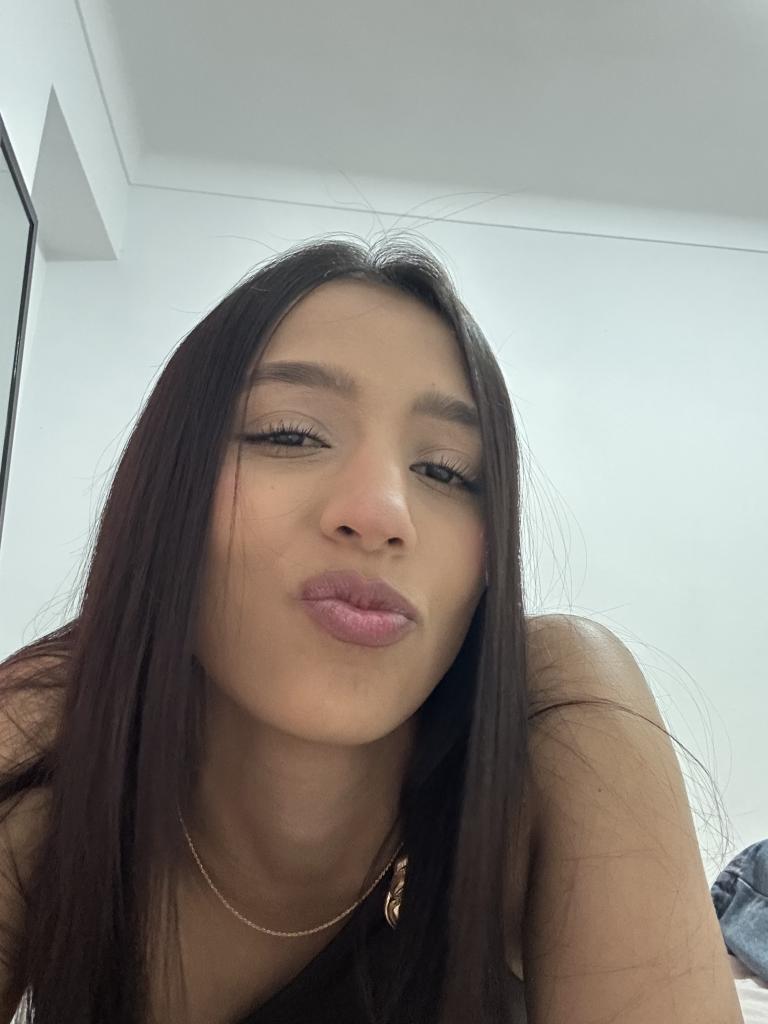 Chica busca chico en Ibiza: Chica busca chico