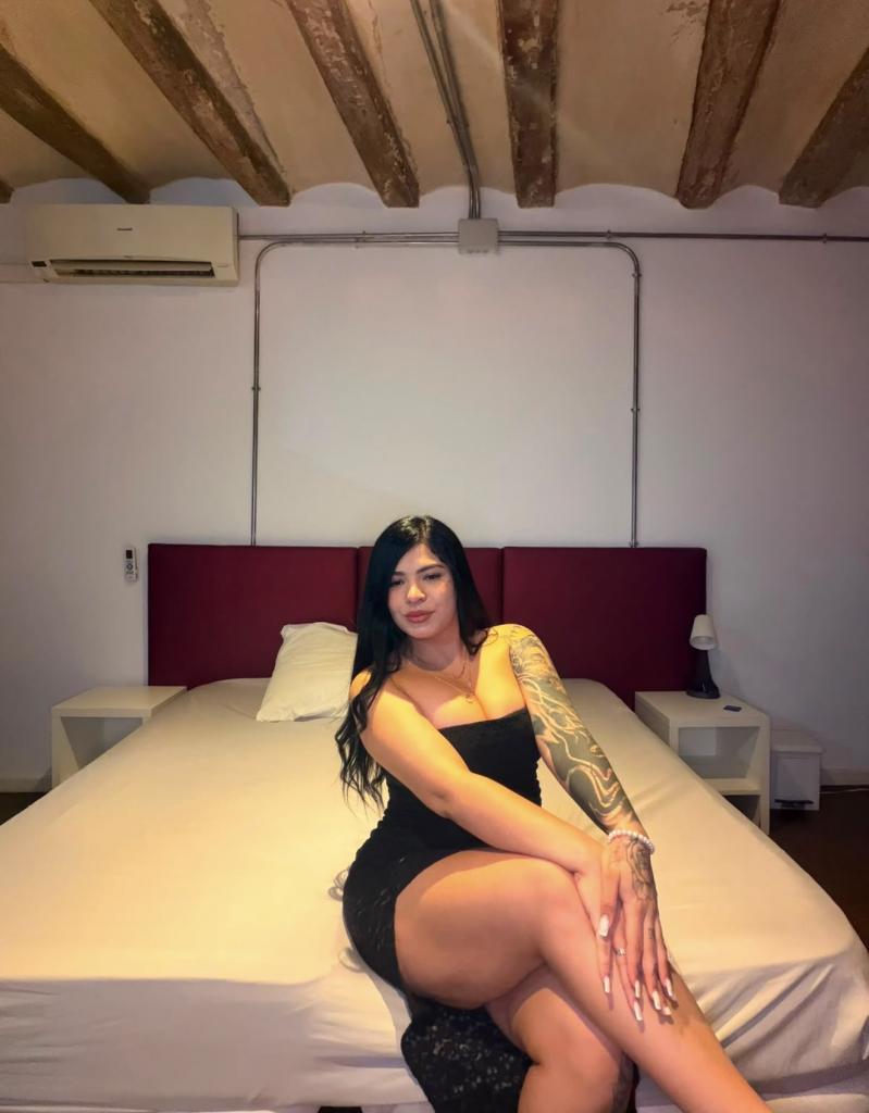 Chica busca chico en Barcelona: 