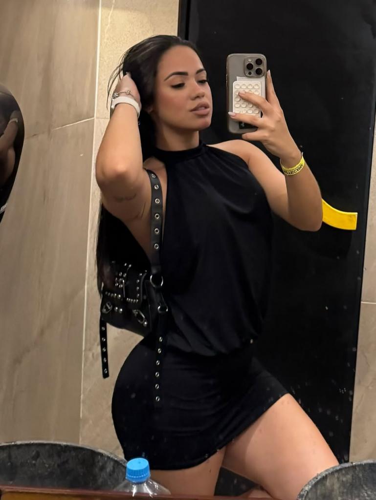 681982856: Chica busca chico en Menorca