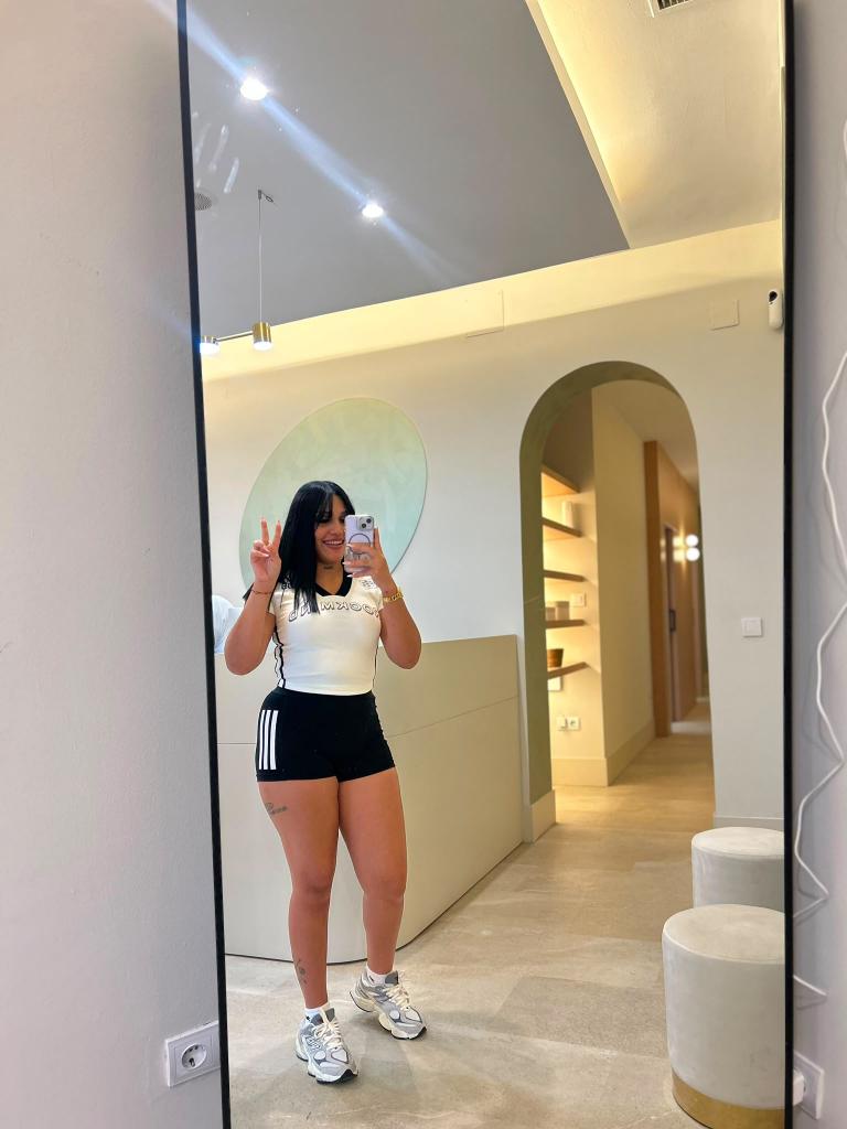 664478518: Chica busca chico en Madrid
