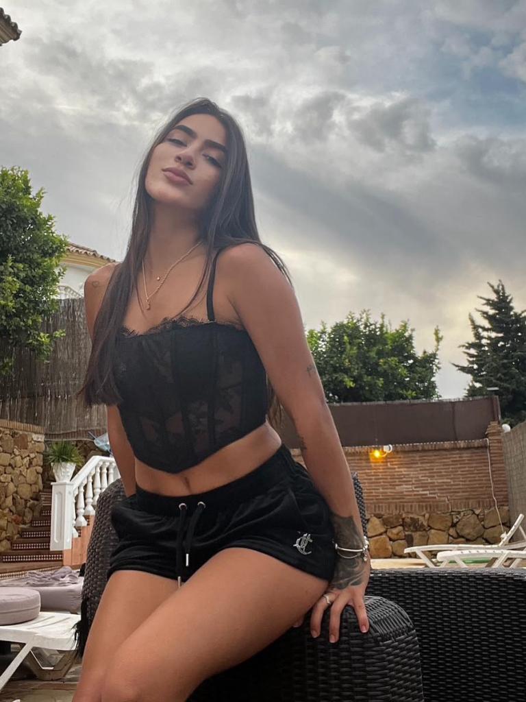 Chica busca chico en Mallorca: 