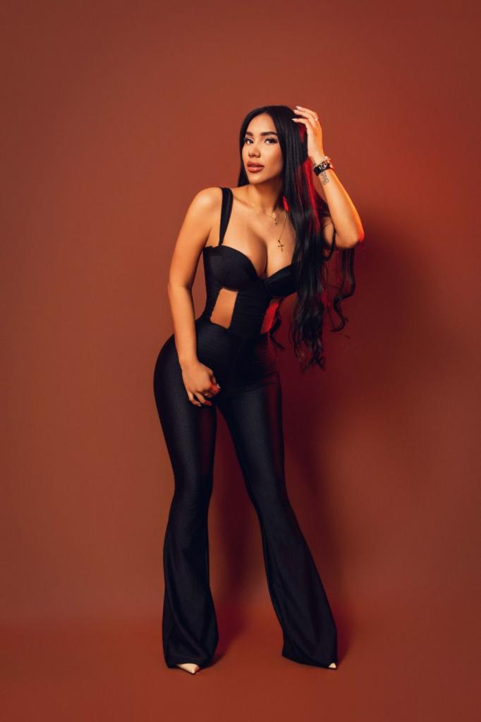 655273188: Chica busca chico en Madrid